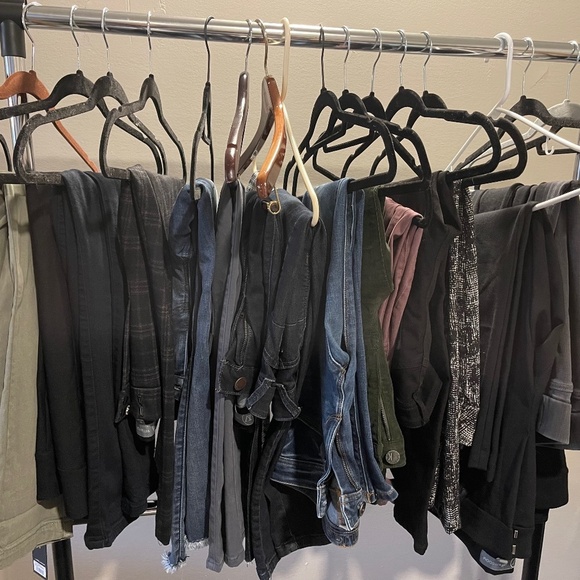 Size 4P and 6P high end jeans!!! New and like-new 4 pairs - Picture 1 of 17